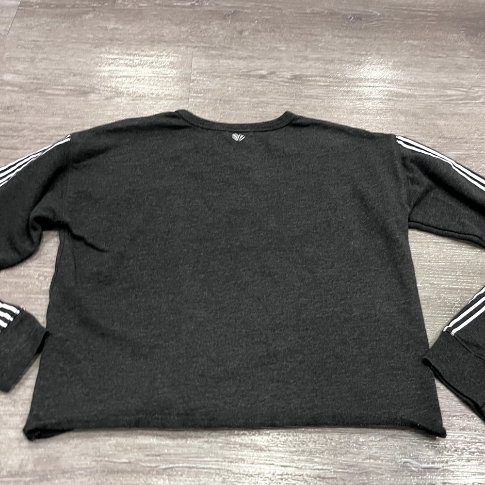 Forever 21‎ Shirt Women's Small Gray Long Sleeve Cropped Casual  Pullover - Picture 9 of 12